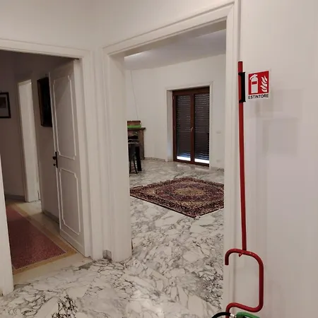 Anna House 2 *